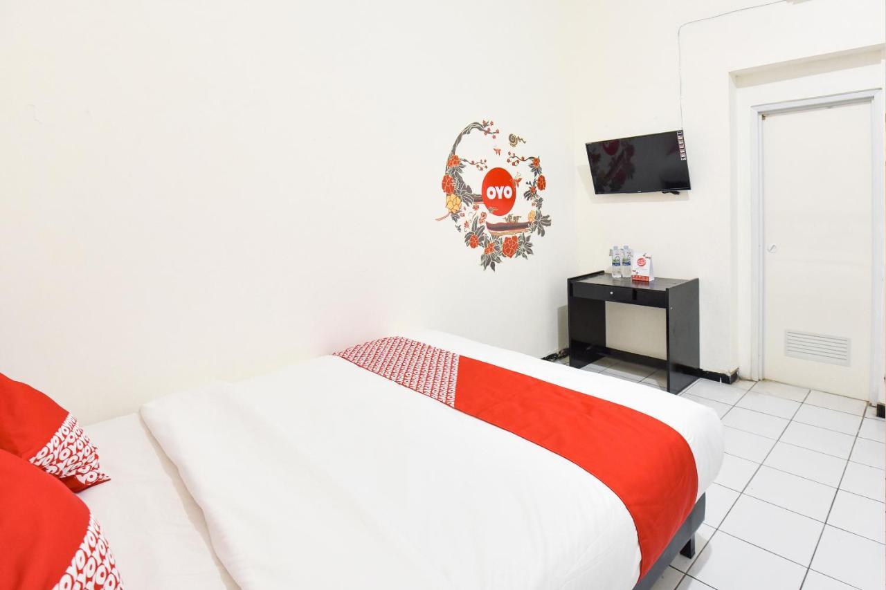 Oyo 348 Hotel Dieng Permai Yogyakarta Kültér fotó