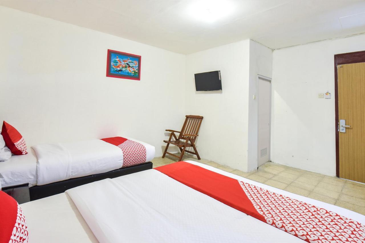 Oyo 348 Hotel Dieng Permai Yogyakarta Kültér fotó